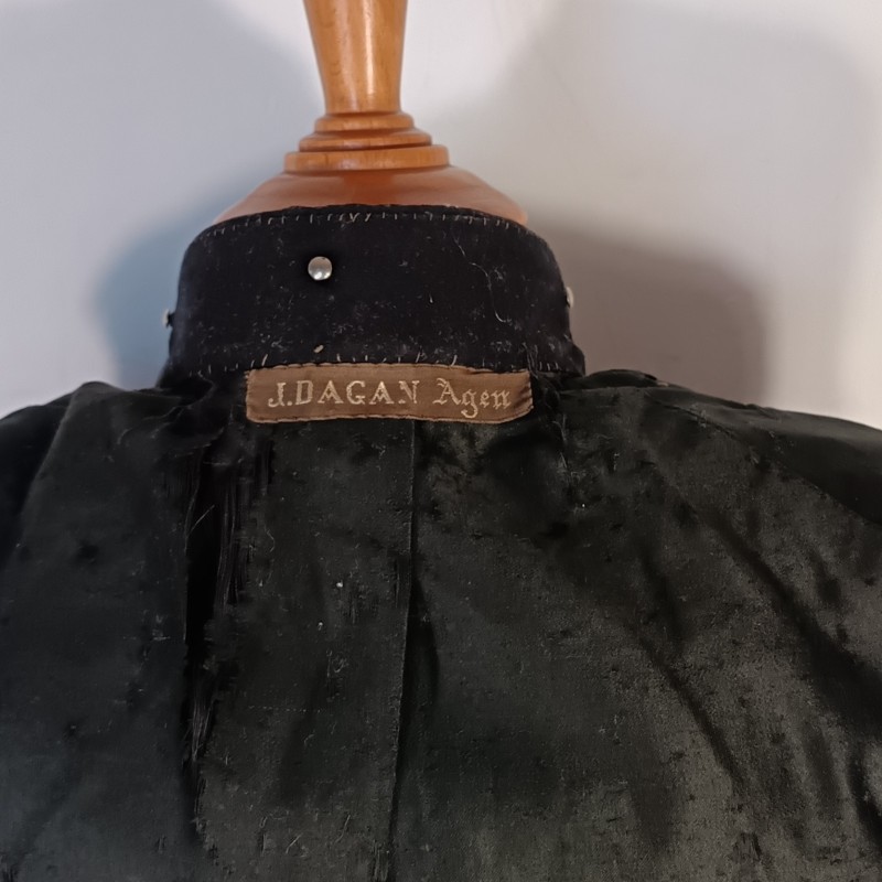 VESTE DOLMAN D'UNIFORME D'UN CAPITAINE DU 214 ème REGIMENT D'INFANTERIE 1914